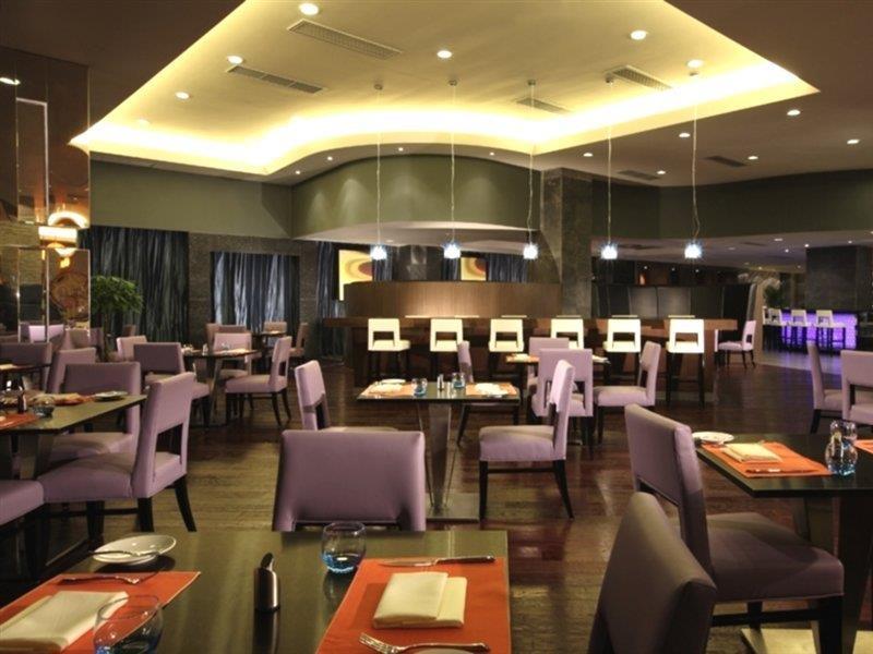 Novotel Beijing Sanyuan Exterior foto